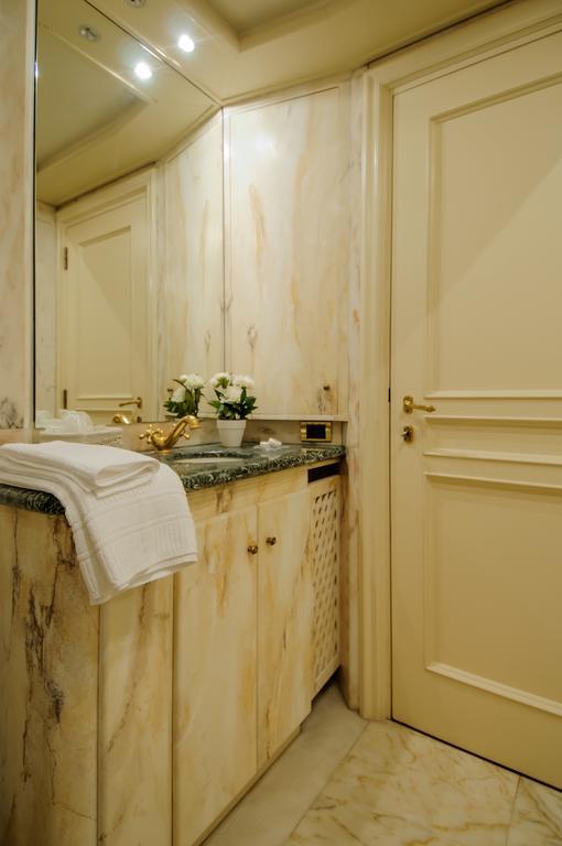 Made In Rome Luxury Affittacamere Экстерьер фото