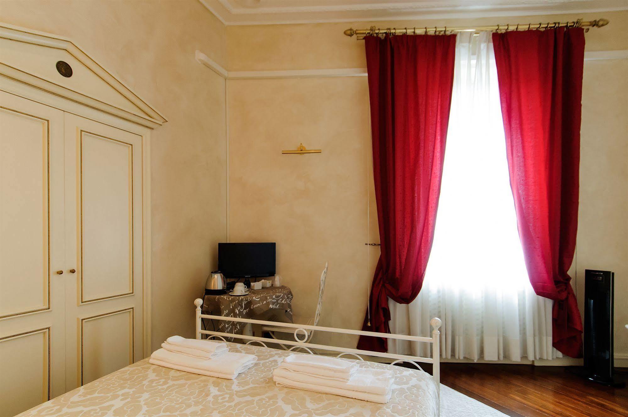 Made In Rome Luxury Affittacamere Экстерьер фото