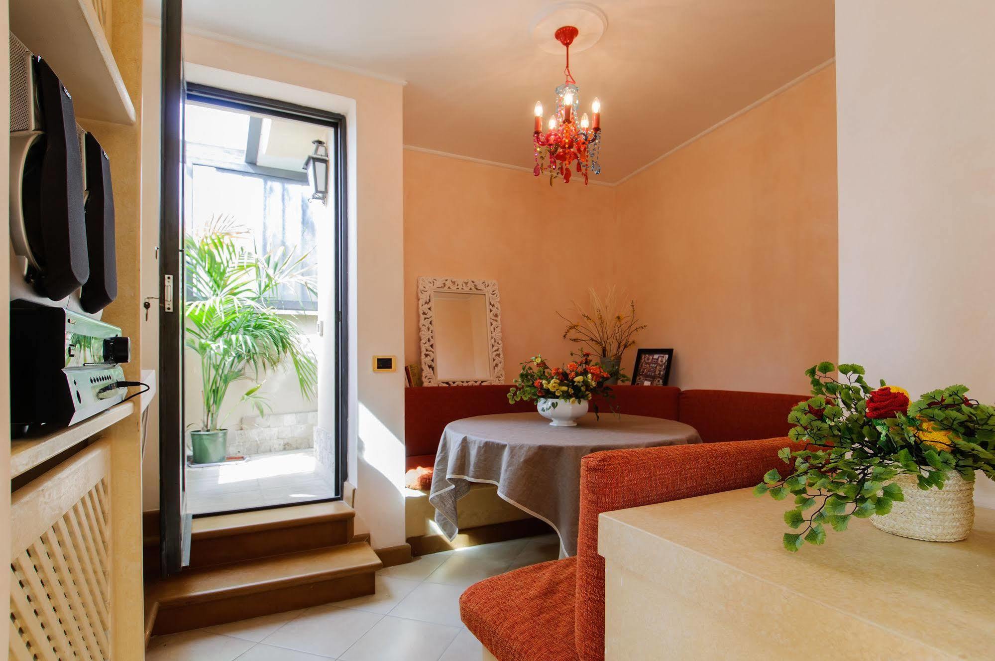 Made In Rome Luxury Affittacamere Экстерьер фото